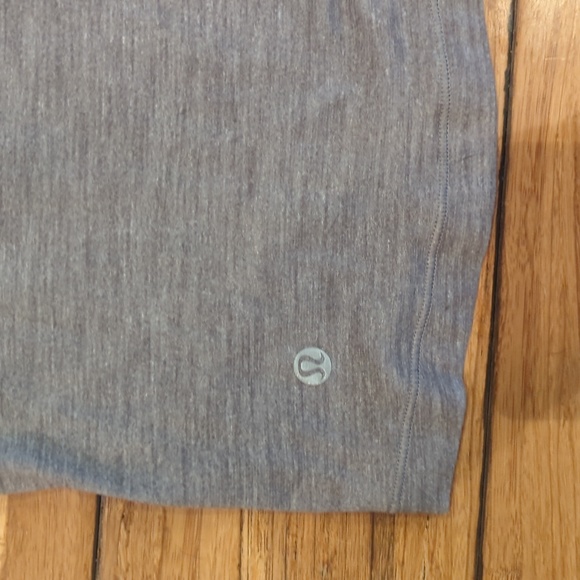 Size 8 Lululemon tank top - Picture 3 of 3